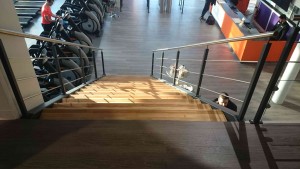 escalier métal bois